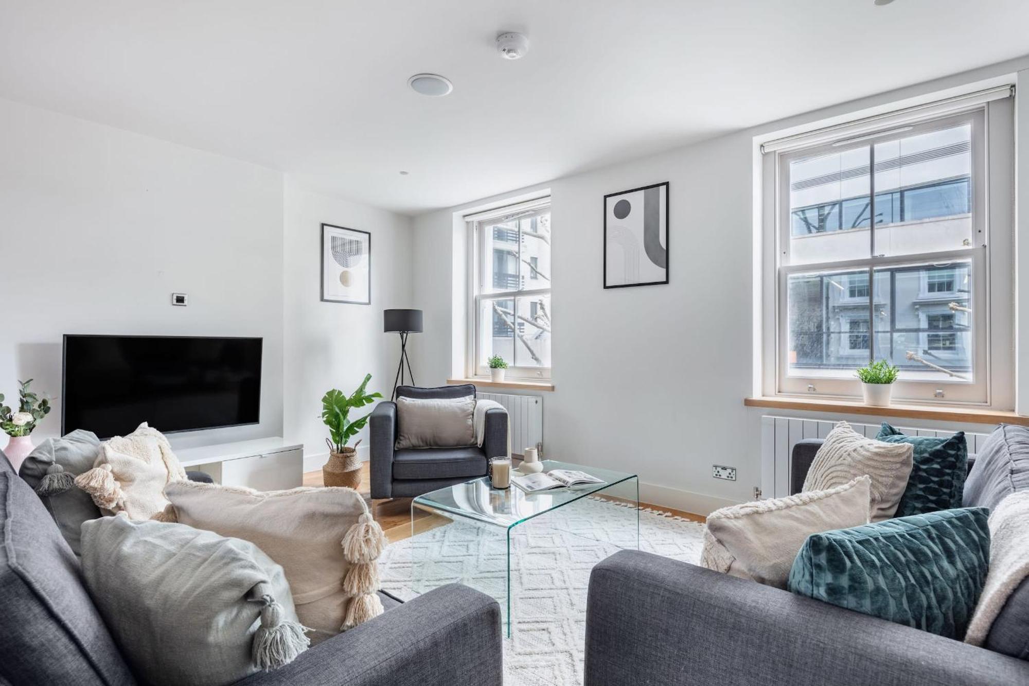 2Br In Soho - Charlotte Street - Cityapartmentstay Лондон Екстер'єр фото